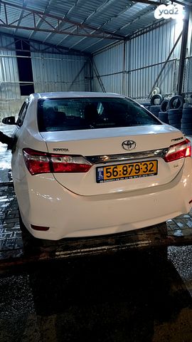 טויוטה קורולה