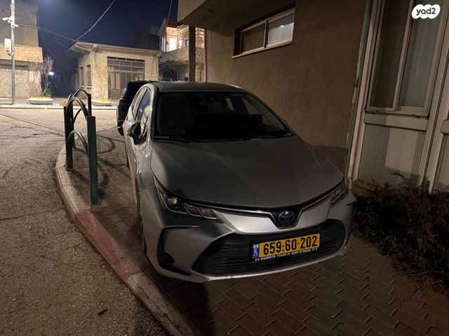 טויוטה קורולה