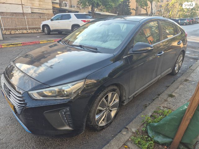 יונדאי איוניק