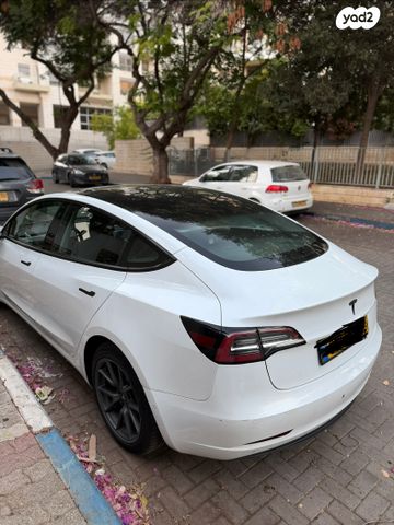 טסלה מודל 3