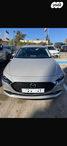 מודעת רכב מאזדה 3