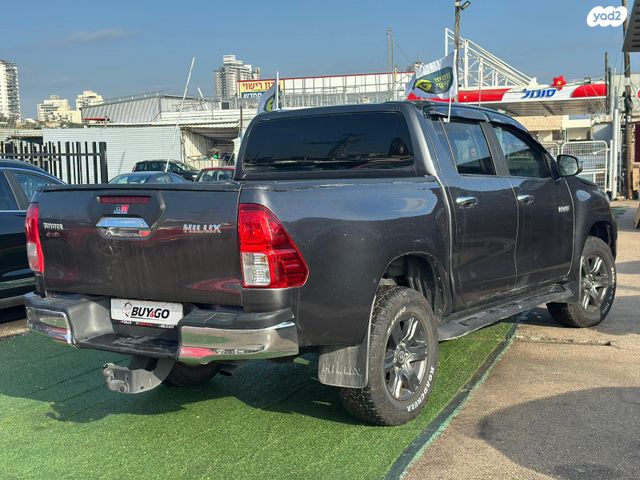 טויוטה היילקס