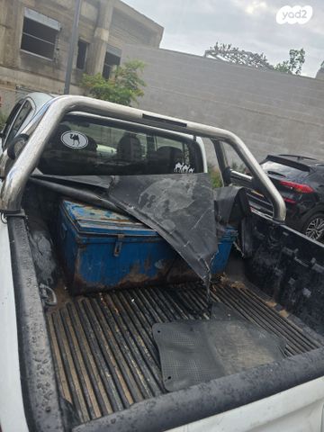 מיצובישי טרייטון / L200