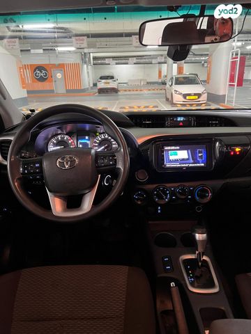 טויוטה היילקס