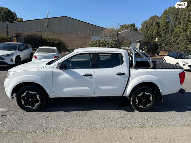 ניסאן נבארה