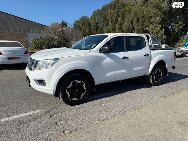 ניסאן נבארה