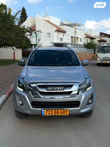 איסוזו די-מקס