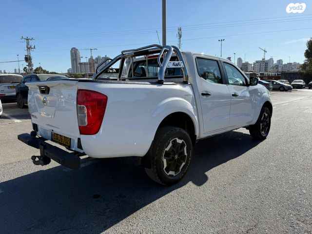 ניסאן נבארה