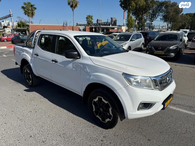 ניסאן נבארה