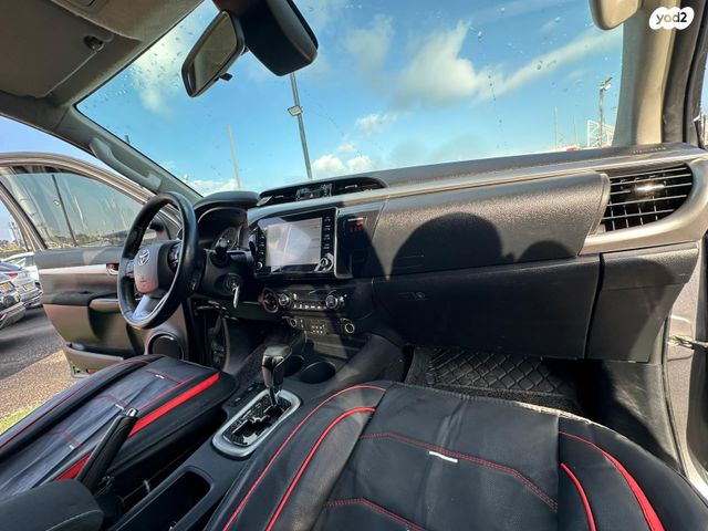 טויוטה היילקס