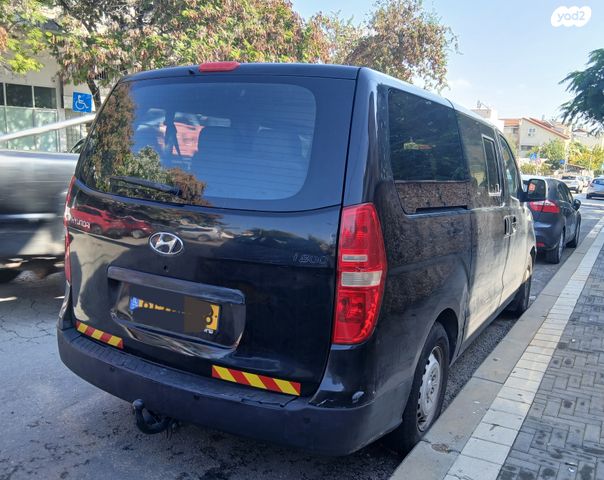 יונדאי H-1 / i800