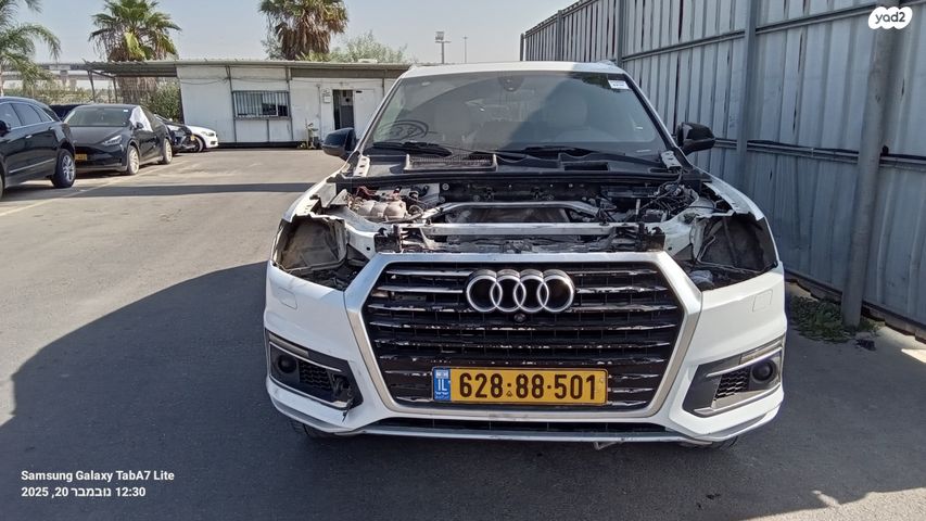 מודעת רכב אאודי Q7