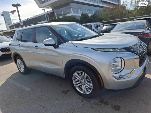 מיצובישי אאוטלנדר