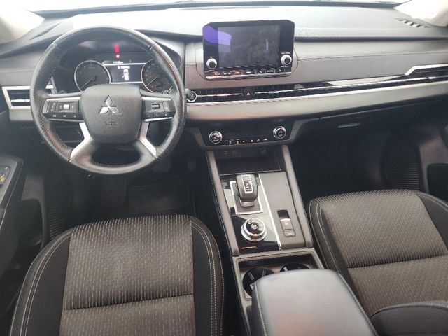 מיצובישי אאוטלנדר