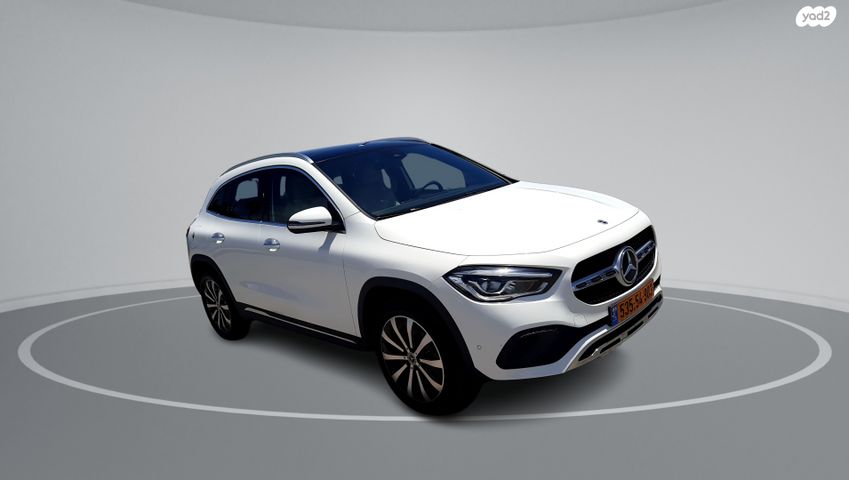 מרצדס-בנץ GLA