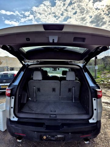 שברולט טראוורס