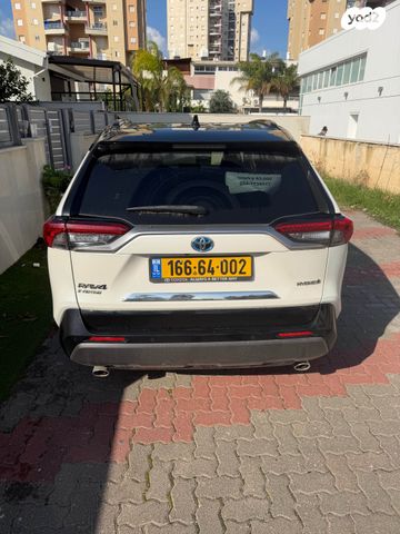 טויוטה RAV4