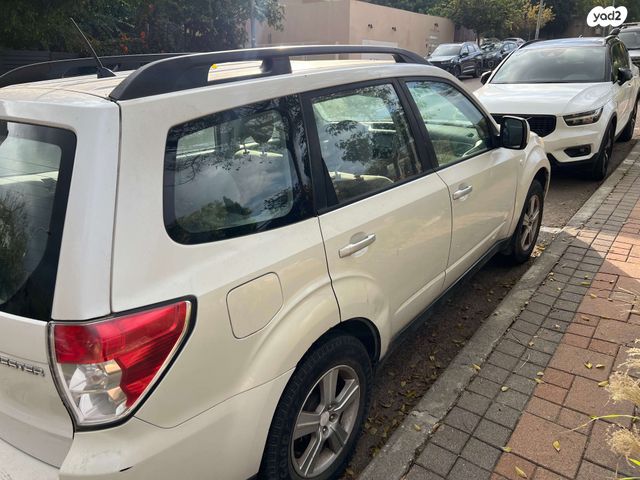 סובארו פורסטר