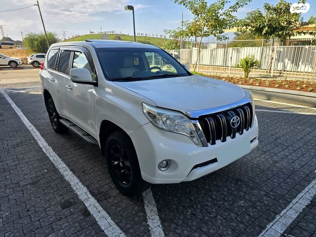 טויוטה לנד קרוזר