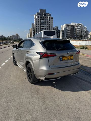 לקסוס NX