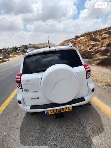 מודעת רכב טויוטה RAV4