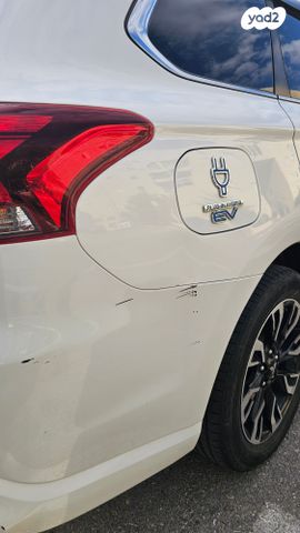 מיצובישי אאוטלנדר