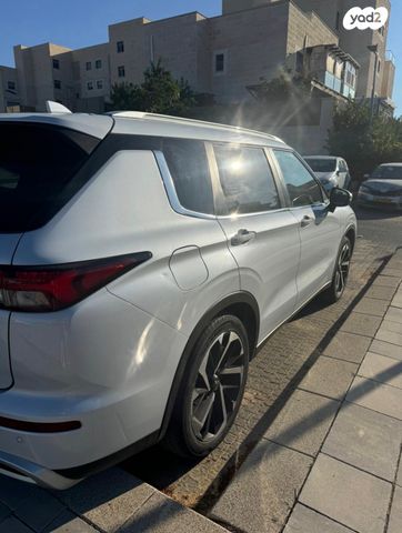 מיצובישי אאוטלנדר