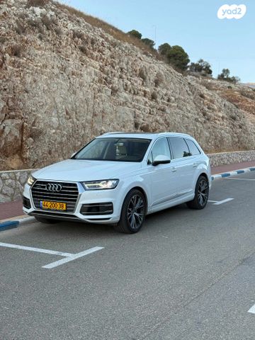 מודעת רכב אאודי Q7