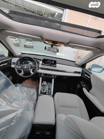 מיצובישי אאוטלנדר