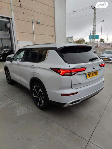 מיצובישי אאוטלנדר