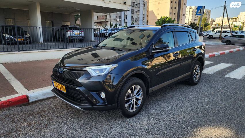 טויוטה RAV4