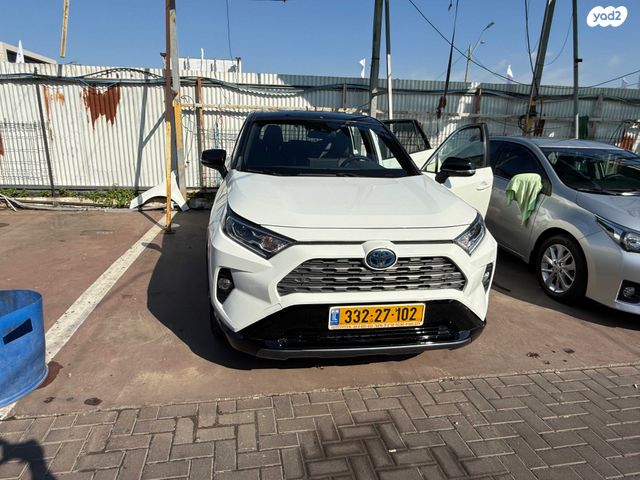 טויוטה RAV4