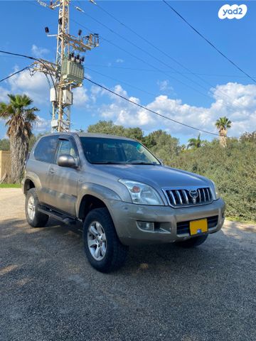 טויוטה לנד קרוזר