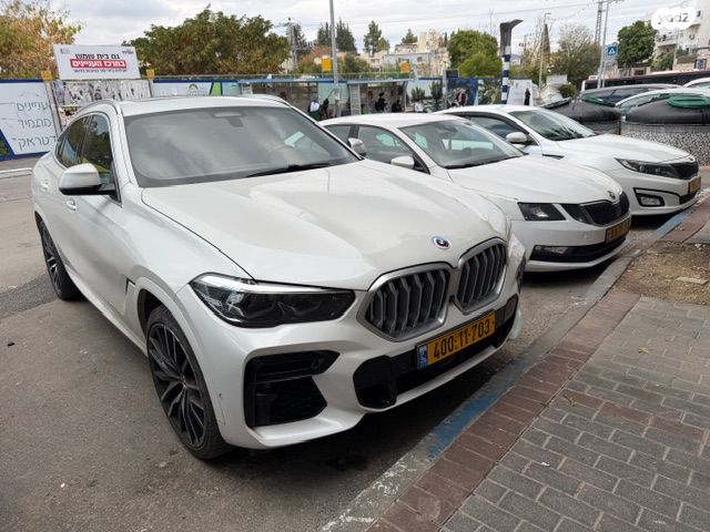 ב מ וו X6