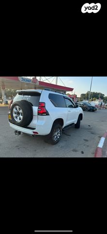 טויוטה לנד קרוזר