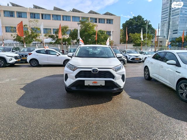 טויוטה RAV4