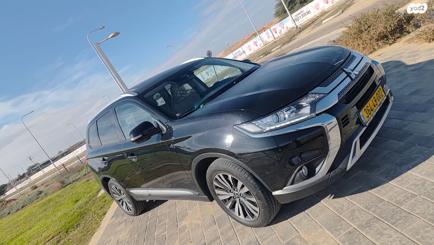 מיצובישי אאוטלנדר