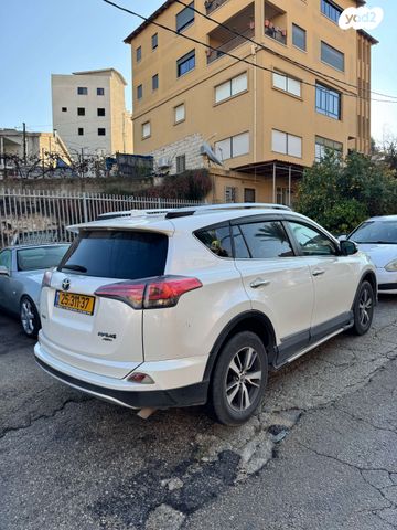 טויוטה RAV4