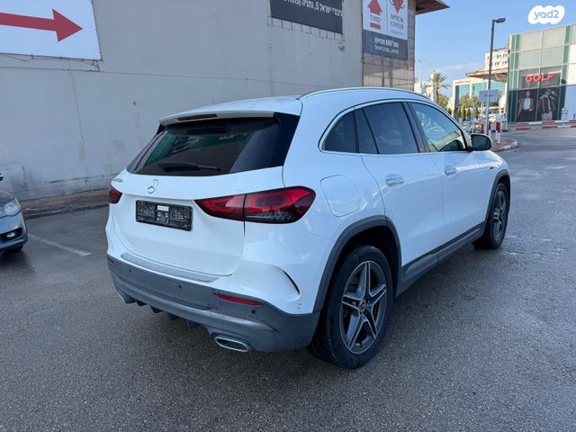 מרצדס-בנץ GLA