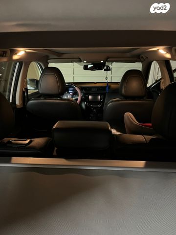 ניסאן אקס טרייל