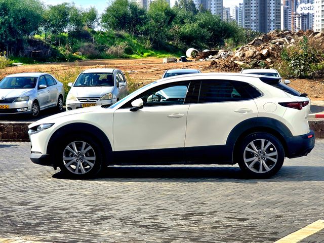 מאזדה CX-30