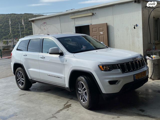 מודעת רכב ג'יפ גרנד צ'ירוקי