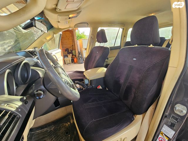 טויוטה לנד קרוזר