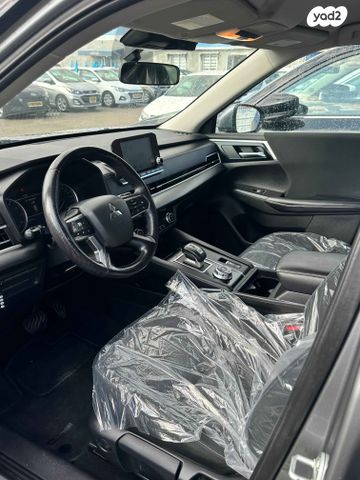 מיצובישי אאוטלנדר