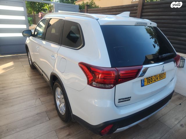 מיצובישי אאוטלנדר