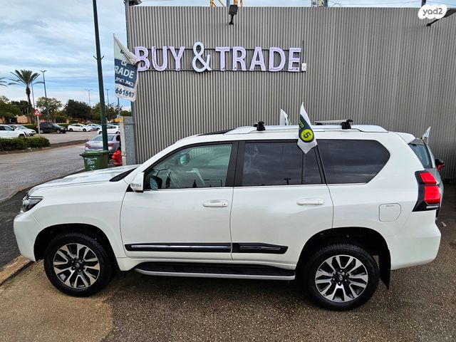 טויוטה לנד קרוזר