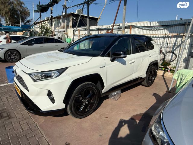 מודעת רכב טויוטה RAV4