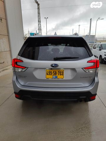 סובארו פורסטר