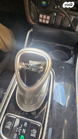 מיצובישי אאוטלנדר