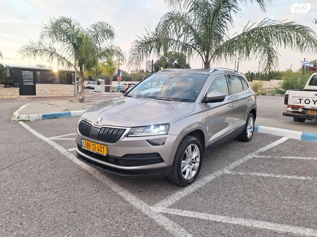 מודעת רכב סקודה קארוק